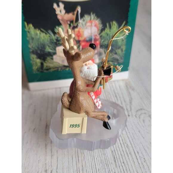 Hallmark 1995 fishing for fun ornament Xmas clip-on - Picture 3 of 8